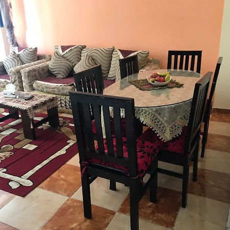 Cozy New 2 Bd Amazing Beach View Next To Hilton Hotel Family Only !العائلات فقط Alexandria Eksteriør billede
